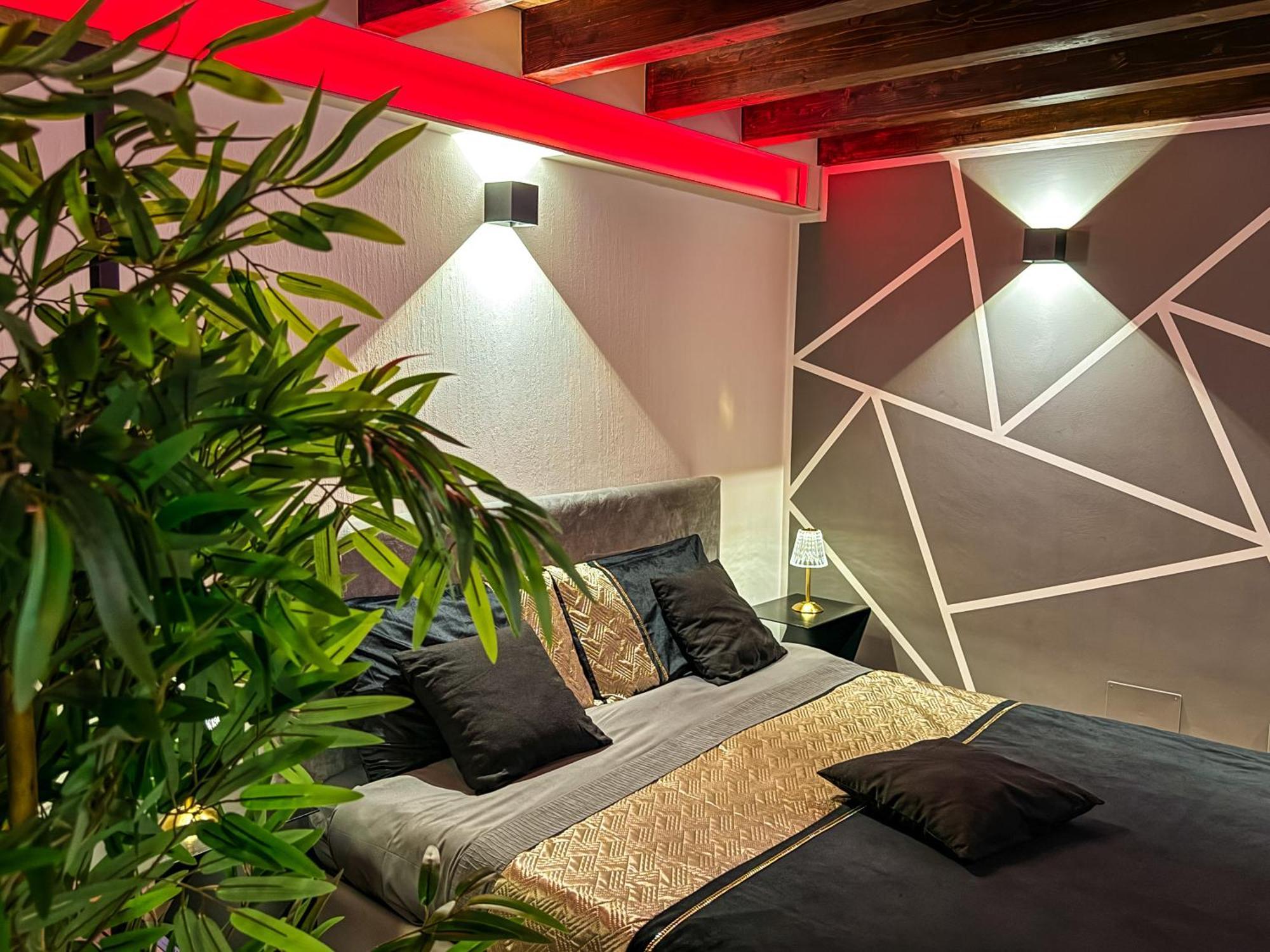 Rouge Suite & Spa Palermo Centro Exterior photo